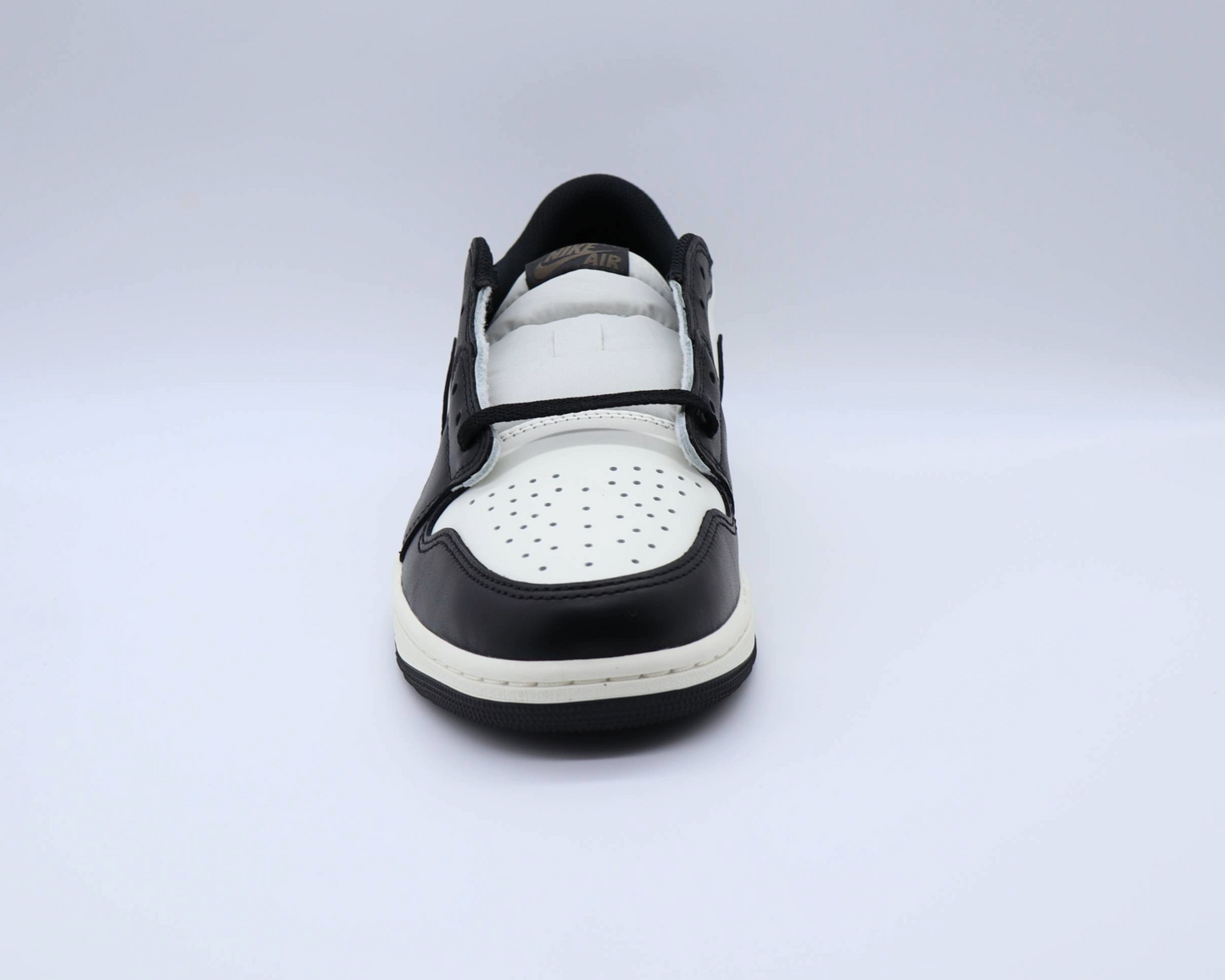 Jordan 1 Low OG Mocha Sz 10.5