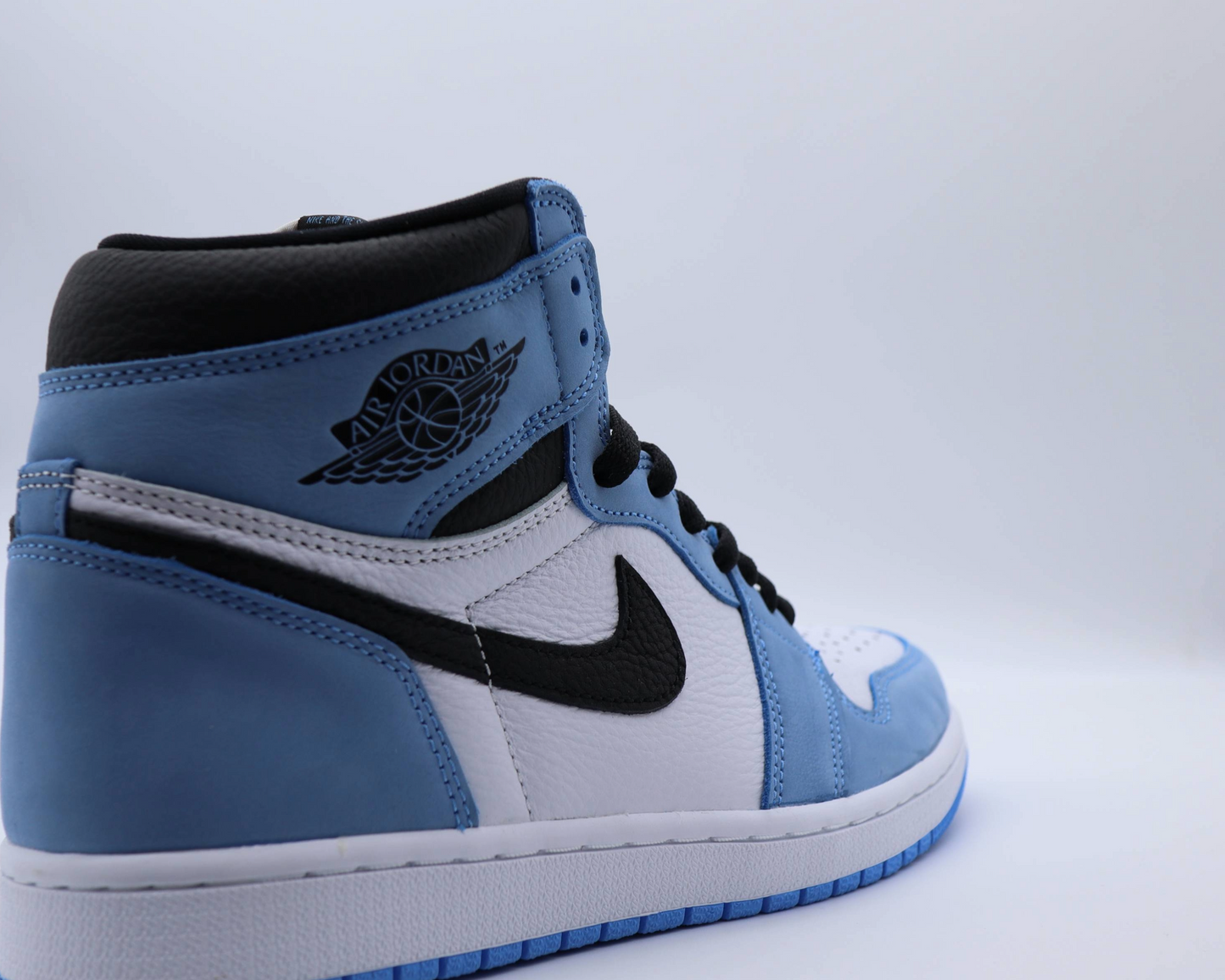 Jordan 1 High University Blue Sz 9.5