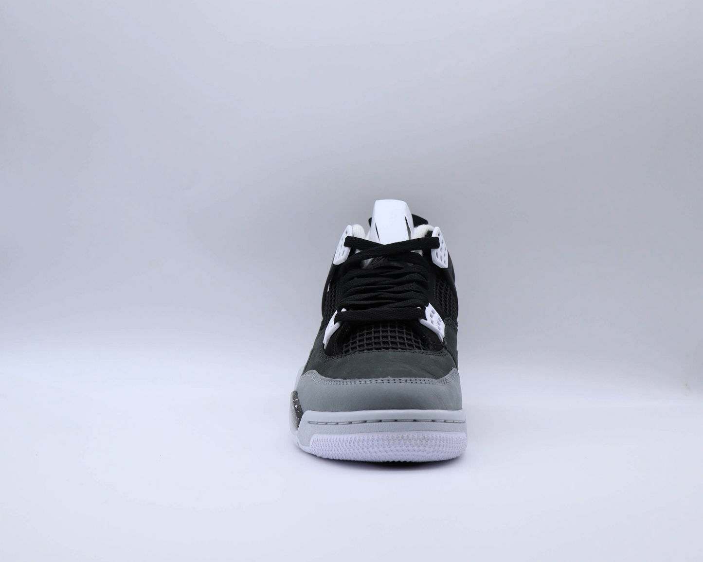 Jordan 4 Retro Fear Sz 8.5