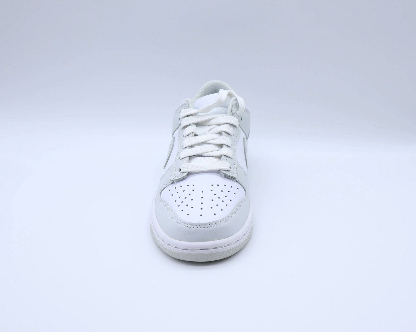 Nike Dunk Low Photon Dust Sz 3.5 (5w) (GS)