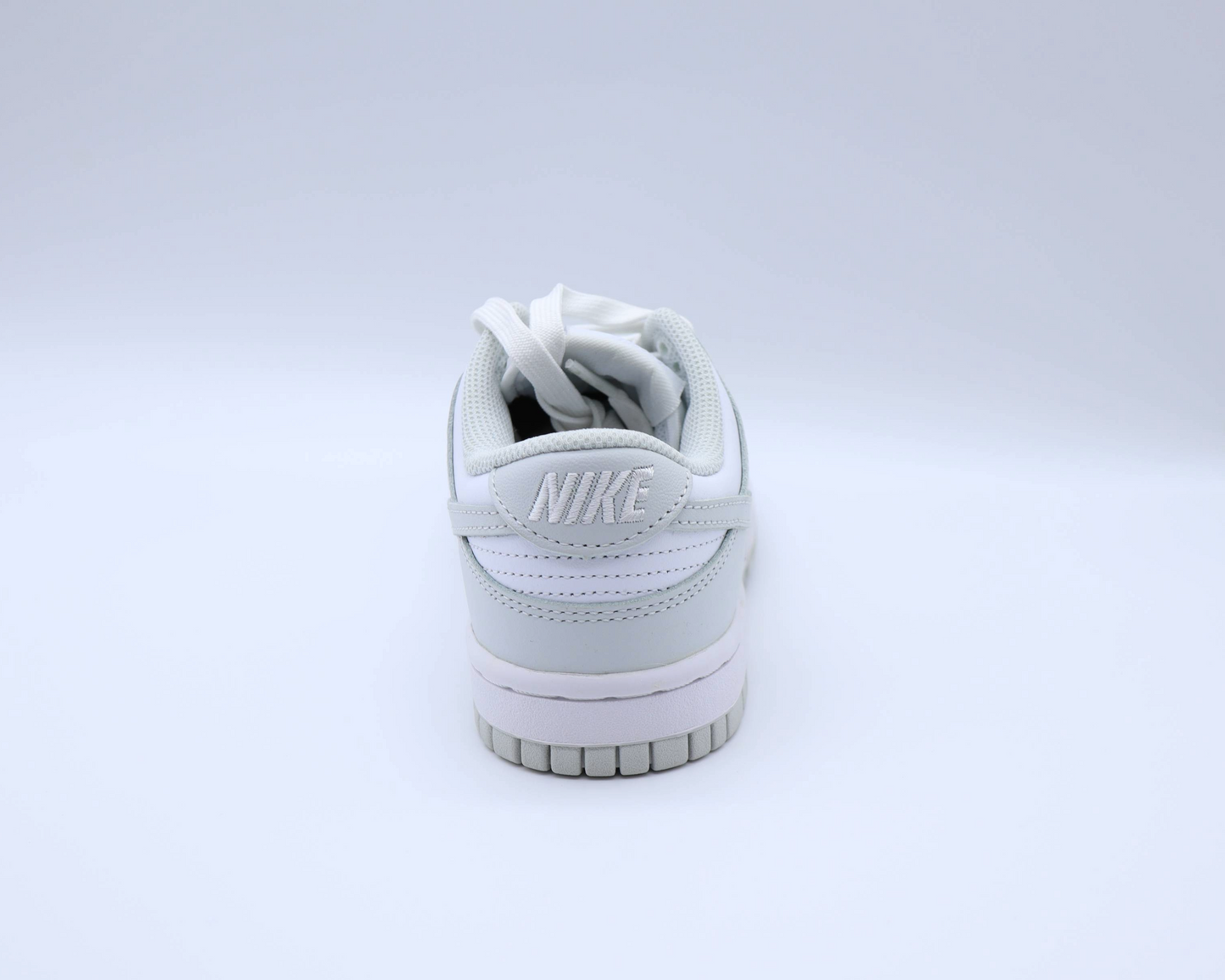 Nike Dunk Low Photon Dust Sz 3.5 (5w) (GS)