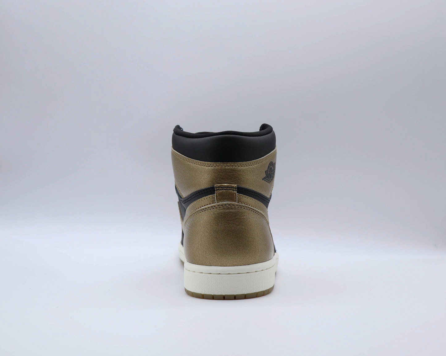 Jordan 1 High Black Metallic Gold Sz 10