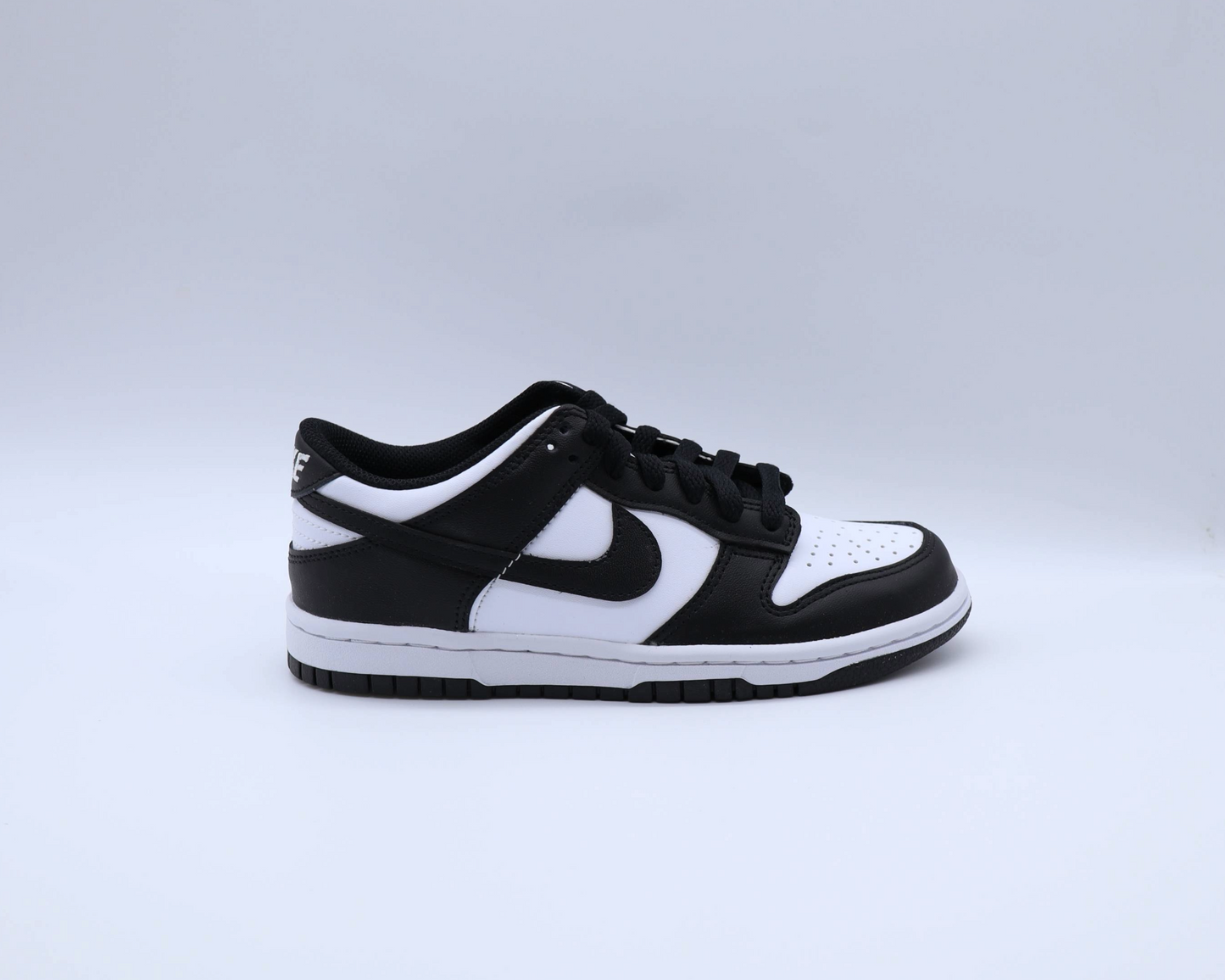 Dunk Low Retro Panda Sz 10
