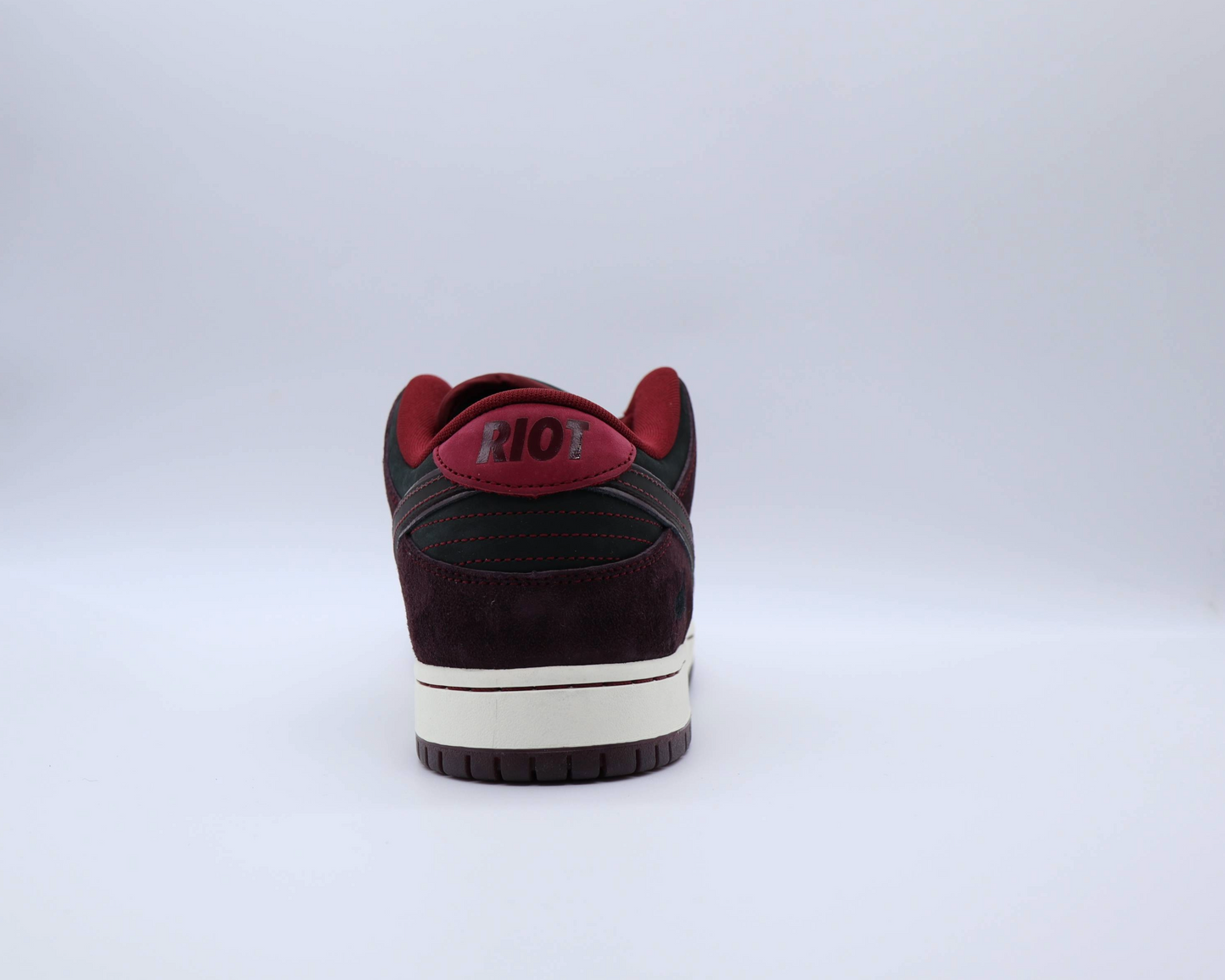 Nike SB Dunk Low Riot Sz 11