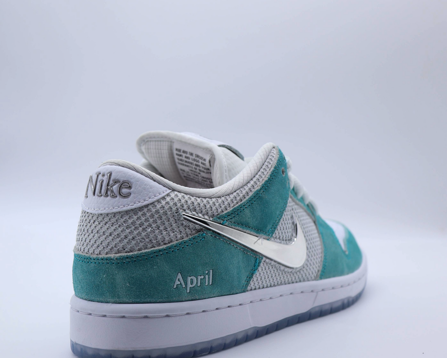 Nike SB Dunk Low April Sz 8.5
