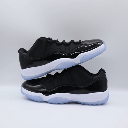 Jordan 11 Low Space Jam Sz 10