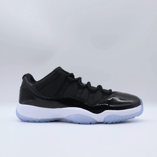 Jordan 11 Low Space Jam Sz 10