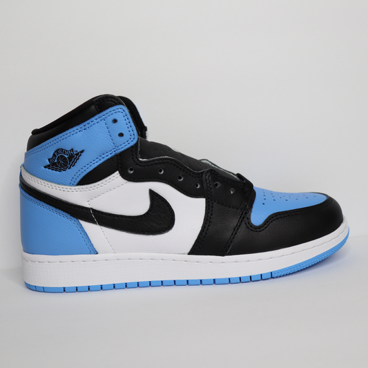 Jordan 1 Retro High OG UNC Toe Sz 9