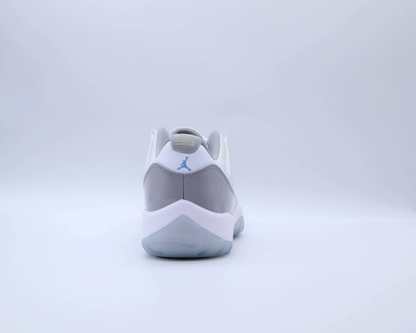 Jordan 11 Low Cement Grey Sz 8