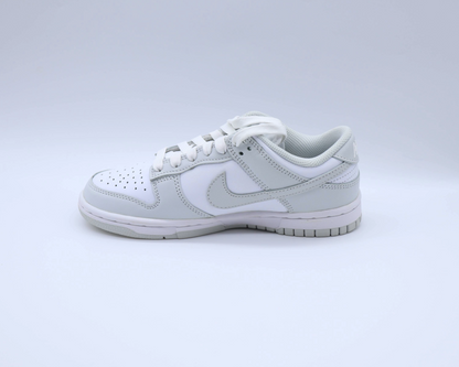 Nike Dunk Low Photon Dust Sz 3.5 (5w) (GS)