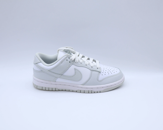 Nike Dunk Low Photon Dust Sz 3.5 (5w) (GS)