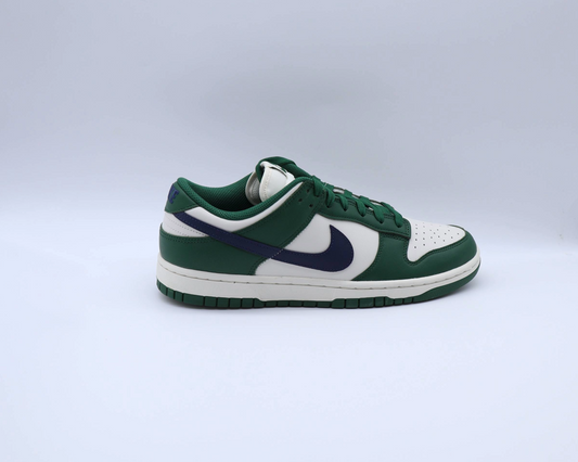 Nike Dunk Low Gorge Green Sz 8.5 (10 W)
