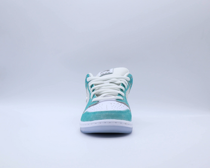 Nike SB Dunk Low April Sz 8.5