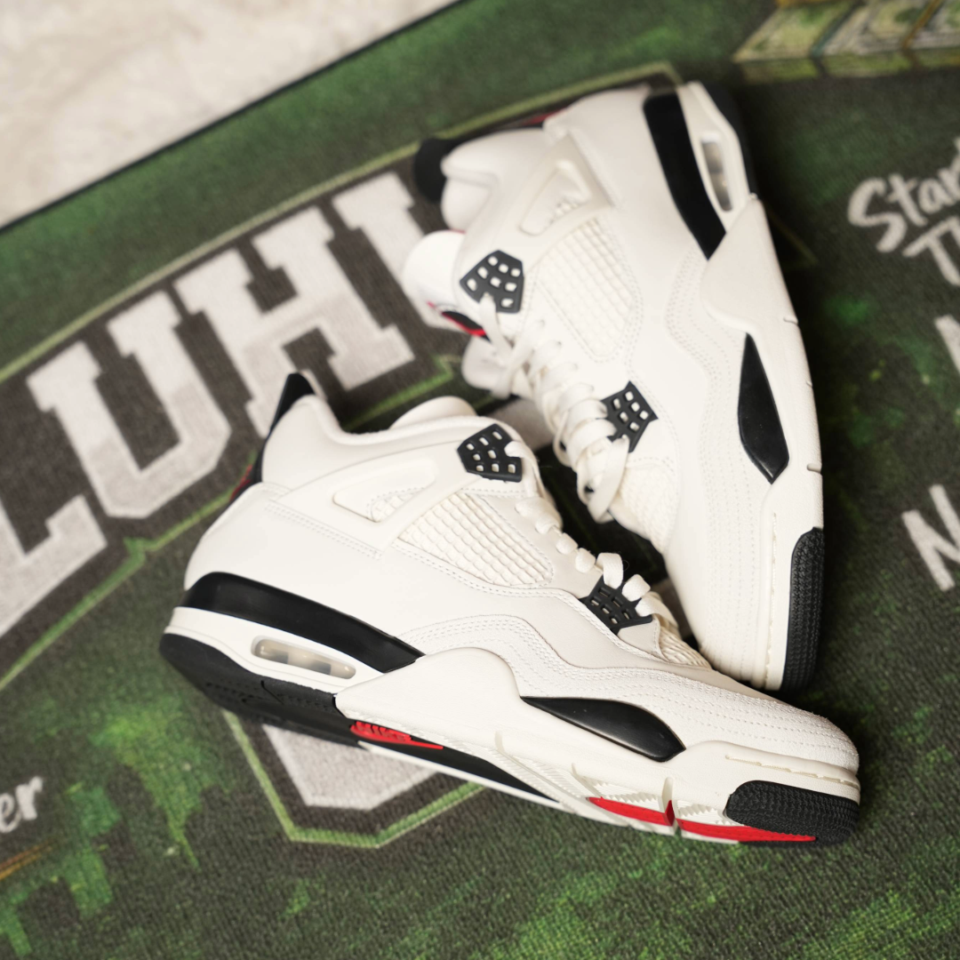 Jordan 4 Flight Club Sz 11