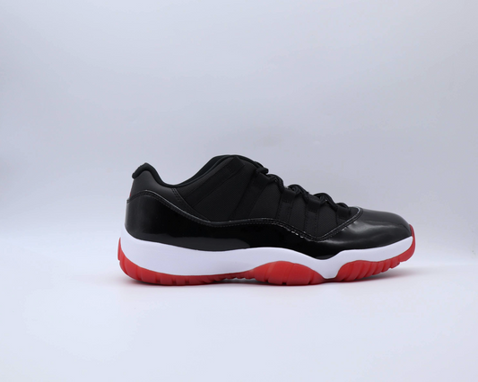 Jordan 11 Low Bred Sz 10