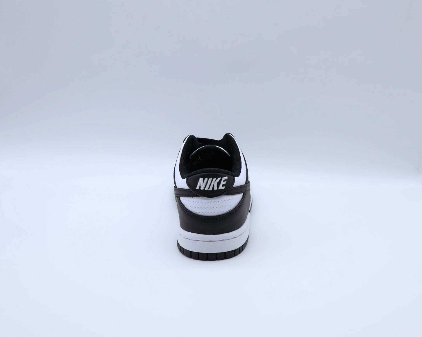 Dunk Low Retro Panda Sz 10